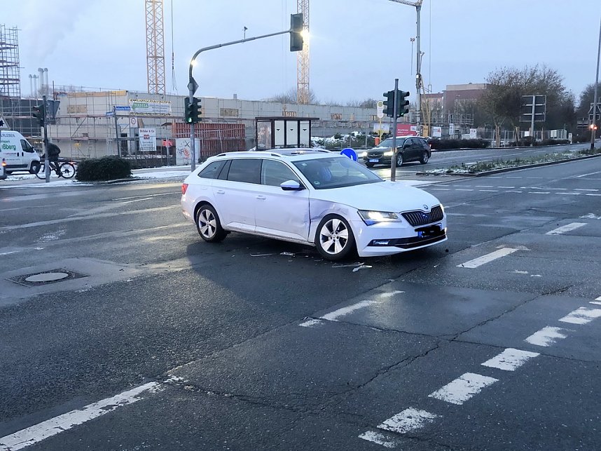 Wieder Unfall am Taschenberg 