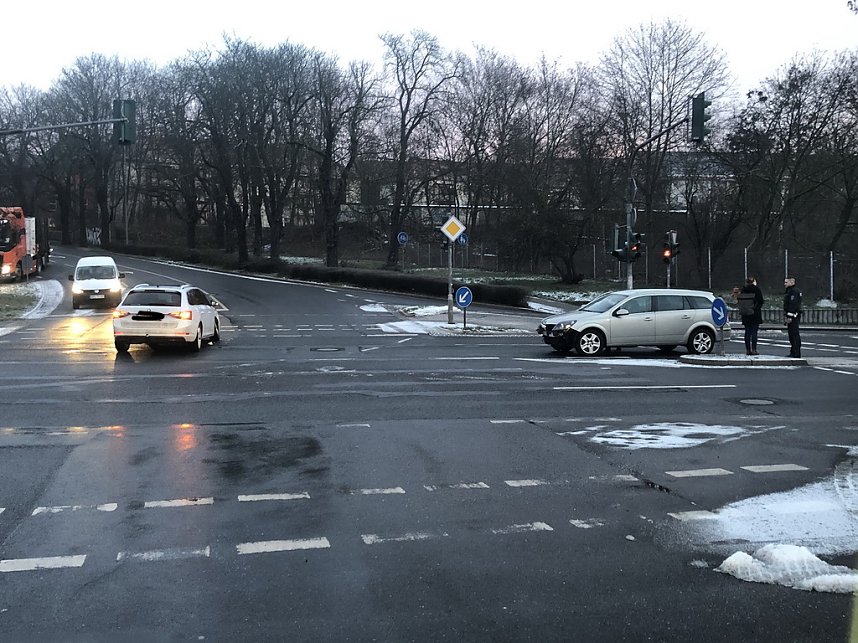 Wieder Unfall am Taschenberg 