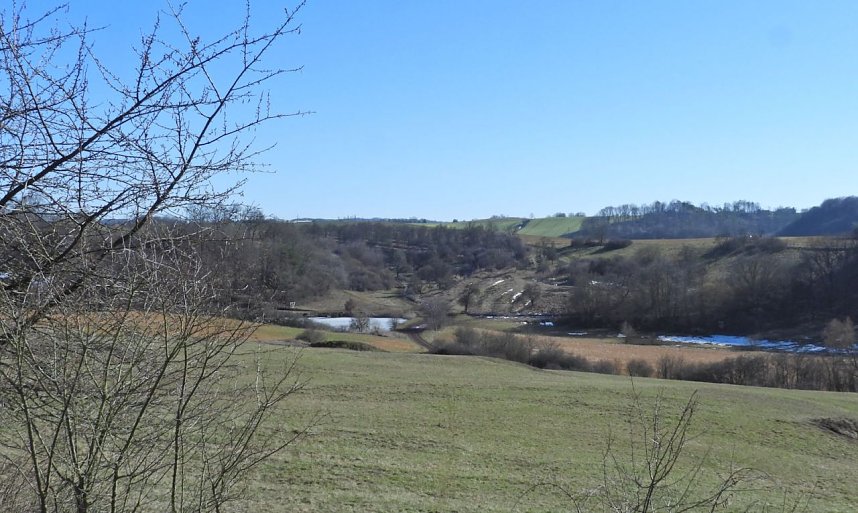 Peter Blei unterwegs am zugefrorenen Rostenteich