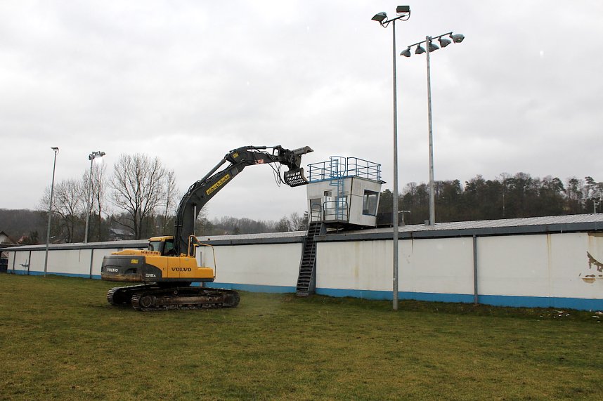 Abriss der Sprecherkabine im AKS