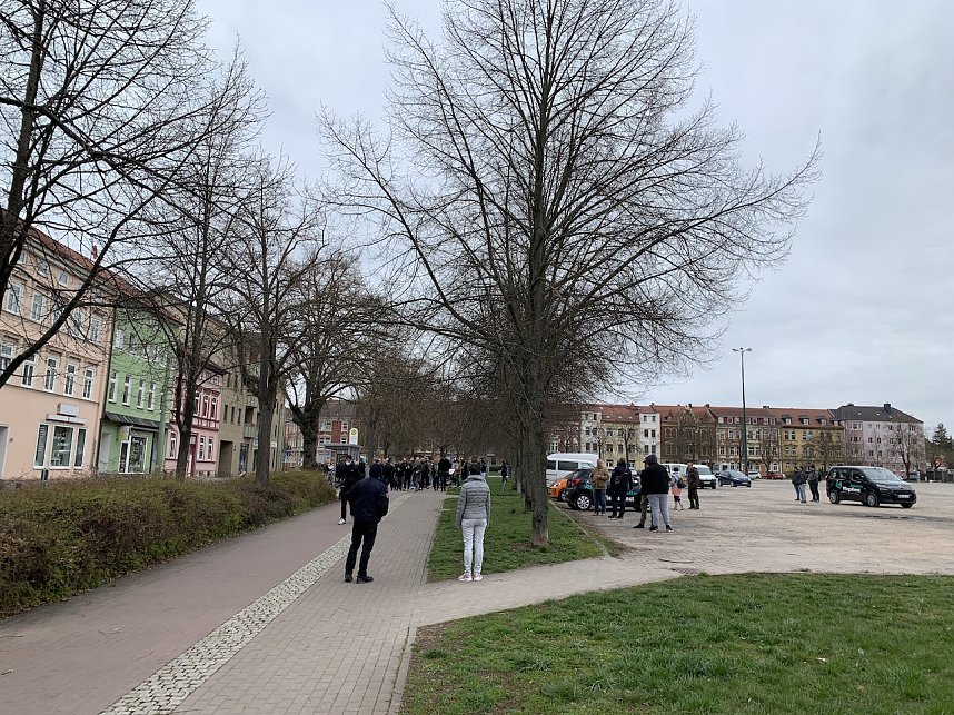 Spaziergang gegen die Lockdownma&szlig;nahmen der Regierung
