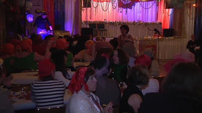 N&auml;rrische Weiber