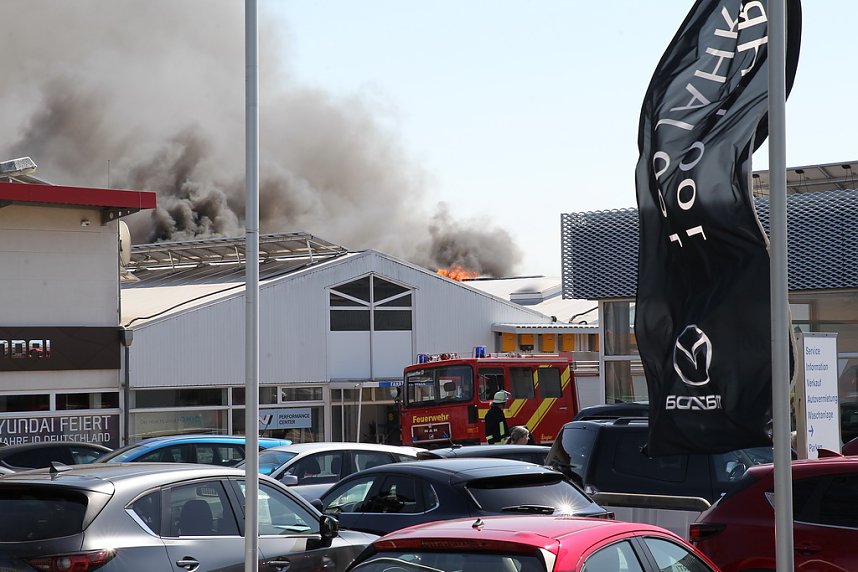 Brand eines Autohauses bei Nordhausen