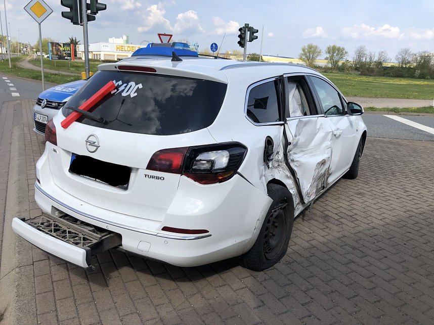 Unfall auf der B4 bei Sundhausen