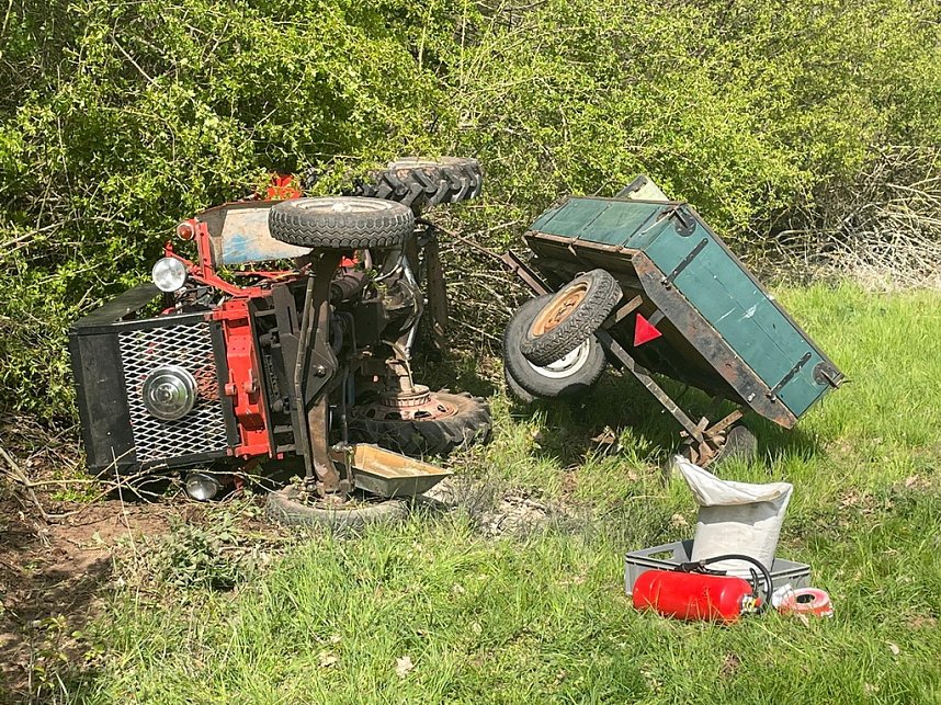 Gespann &uuml;berschlug sich in der Goldenen Aue