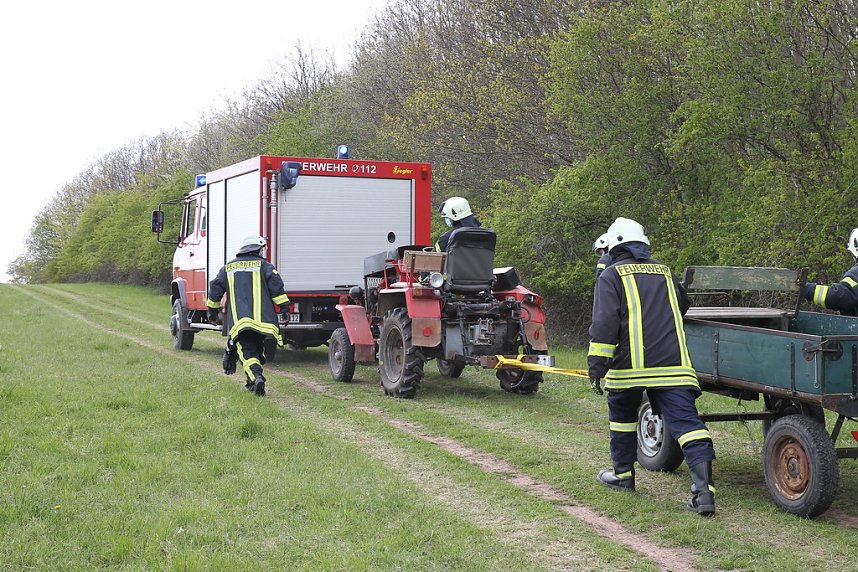 Gespann &uuml;berschlug sich in der Goldenen Aue