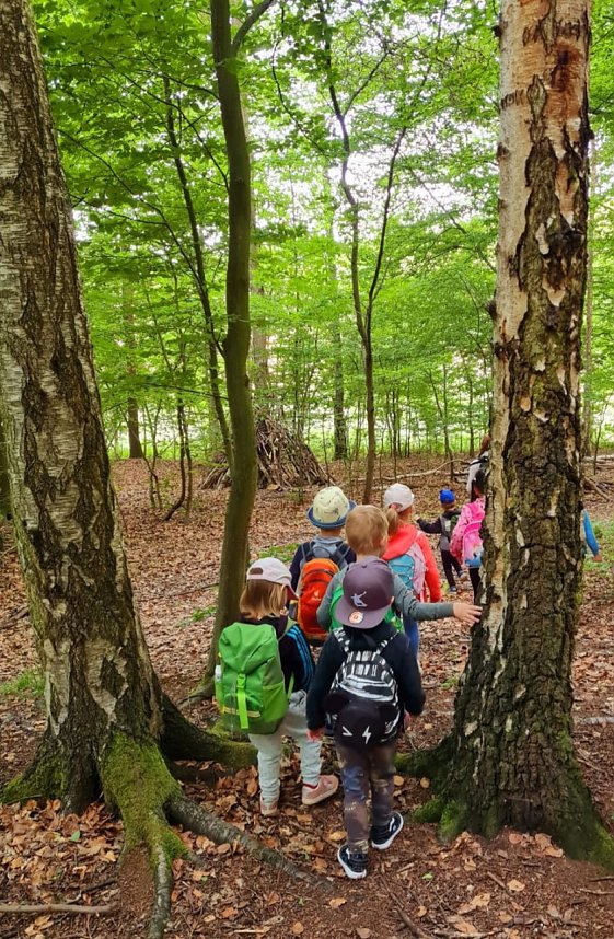 F&uuml;r die Kleinen der Kinderwelt am Frauenberg geht es endlich wieder in den Wald