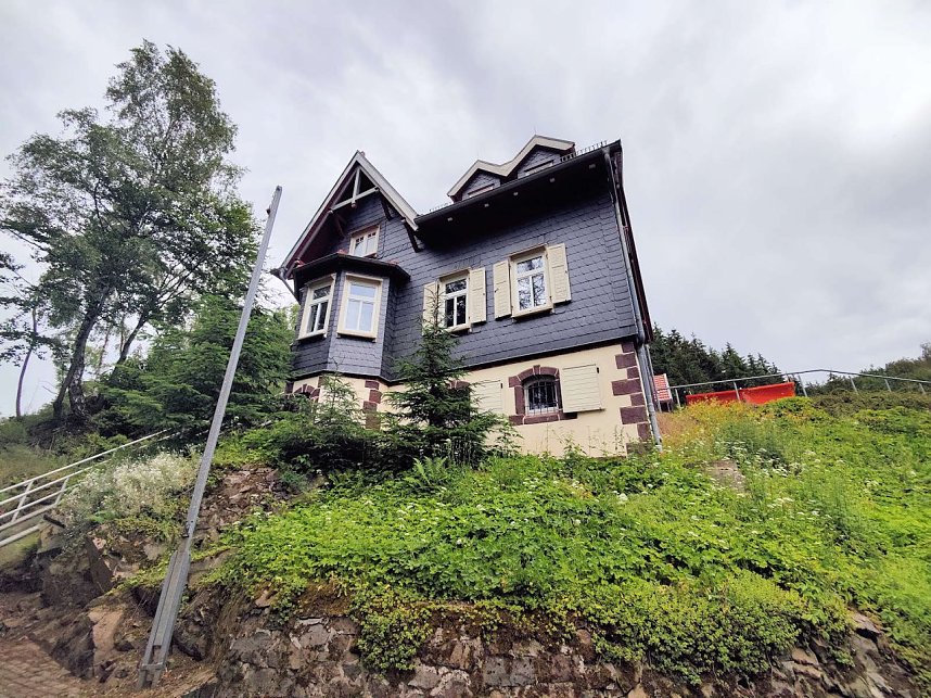 An der Neust&auml;dter Staumauer 