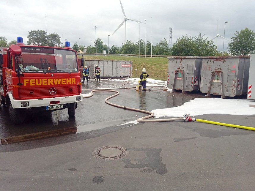 Feuerwehreinsatz auf der M&uuml;lldeponie Nentzelsrode