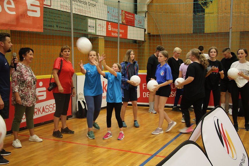 Die Fairplay Soccer-Tour der Kreissparkasse lud heute die Lessing-Schule zum Turnier