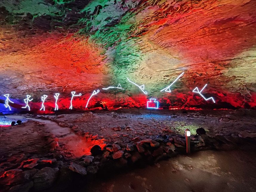 World of Lights in der Barbarossah&ouml;hle