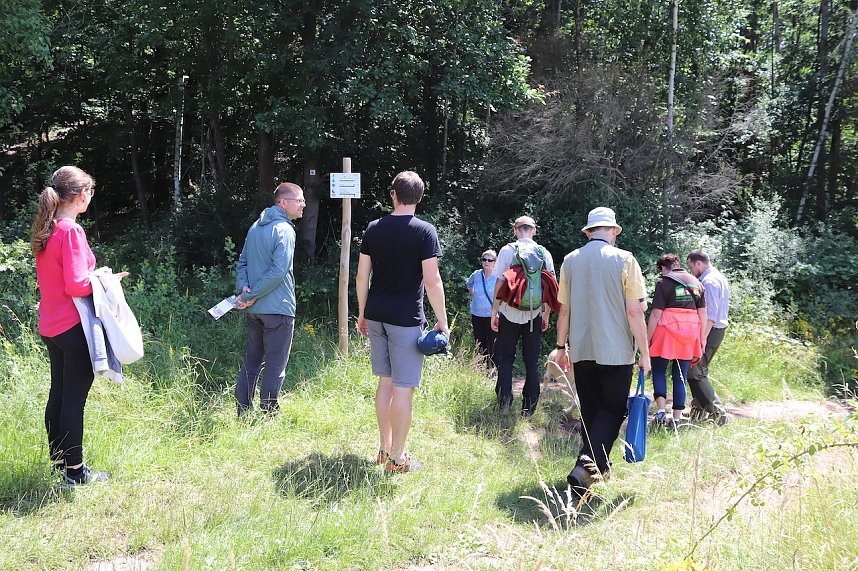 Erste Wanderung auf dem Urwaldpfad bei R&uuml;digsdorf