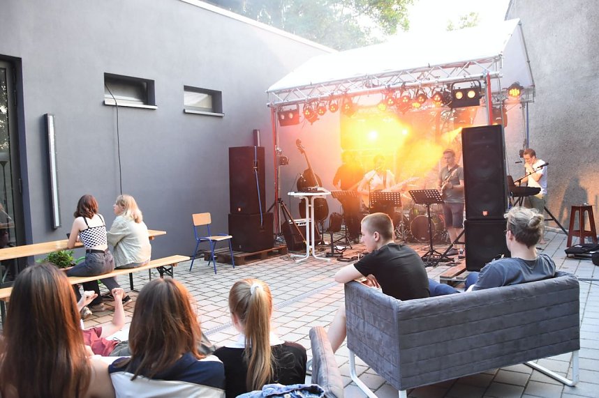 School�s out Party