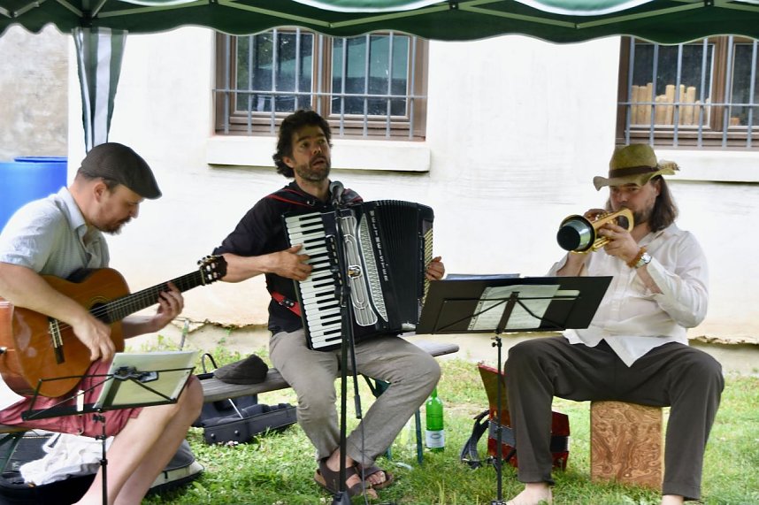 Internationales M&auml;rchenpicknick