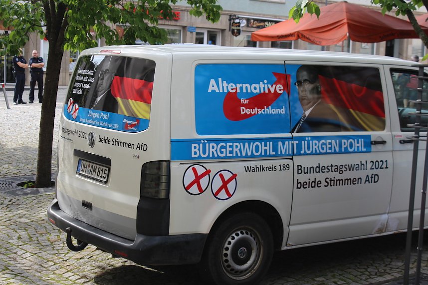 Wahlkampfauftakt der AfD vor dem Nordh&auml;user Rathaus