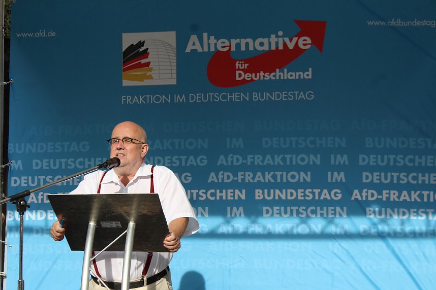 Wahlkampfauftakt der AfD vor dem Nordh&auml;user Rathaus