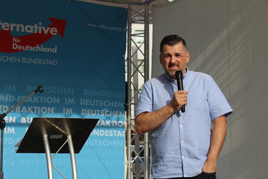 Wahlkampfauftakt der AfD vor dem Nordh&auml;user Rathaus