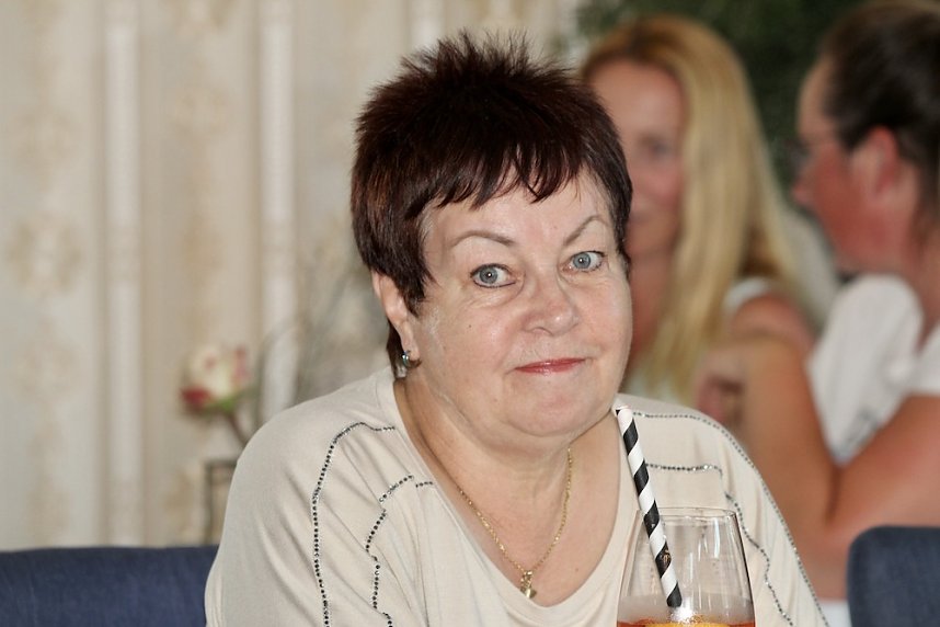 Glamour&ouml;se Travestie-Show im Cafe`Sahne in Nordhausen