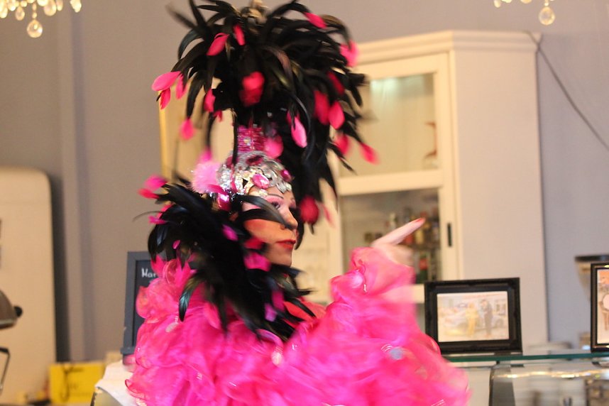 Glamour&ouml;se Travestie-Show im Cafe`Sahne in Nordhausen