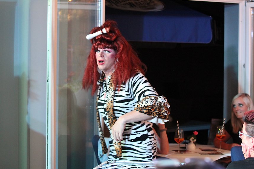 Glamour&ouml;se Travestie-Show im Cafe`Sahne in Nordhausen