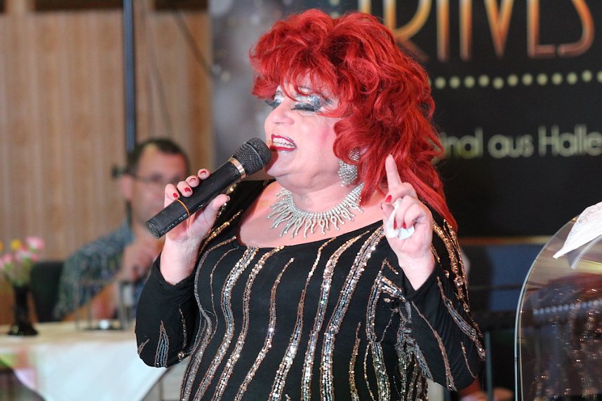 Glamour&ouml;se Travestie-Show im Cafe`Sahne in Nordhausen