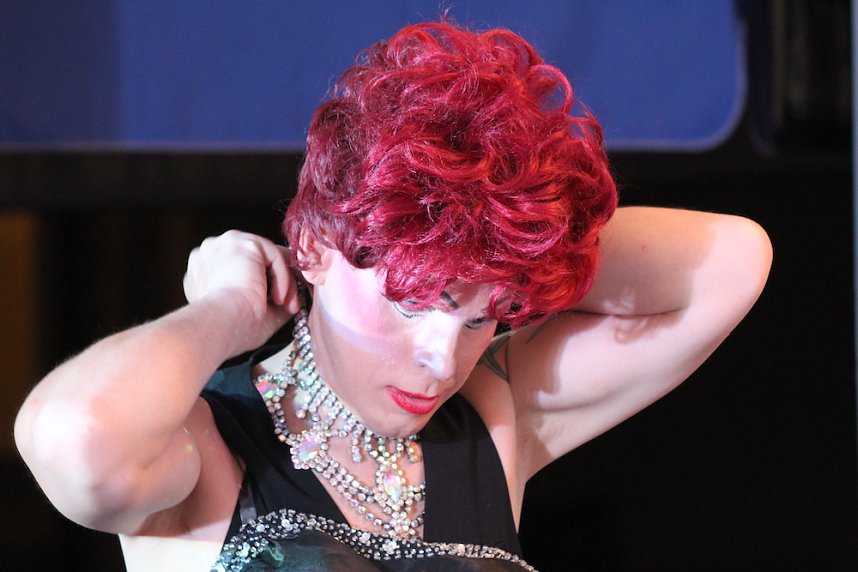 Glamour&ouml;se Travestie-Show im Cafe`Sahne in Nordhausen