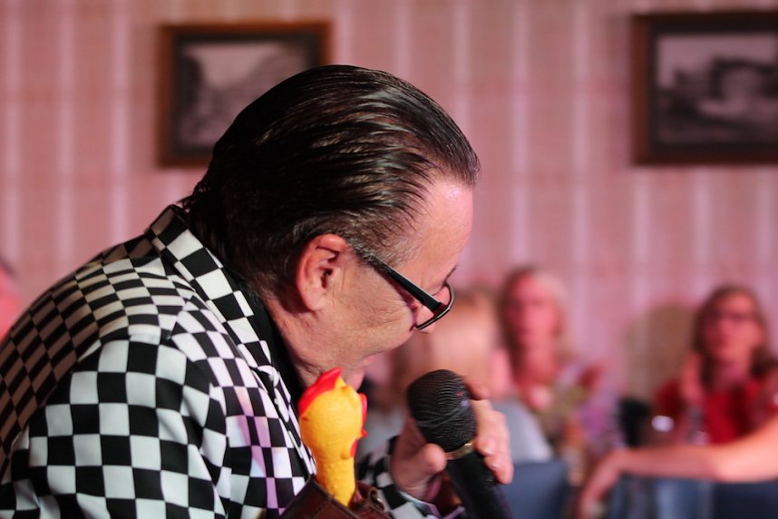 Glamour&ouml;se Travestie-Show im Cafe`Sahne in Nordhausen