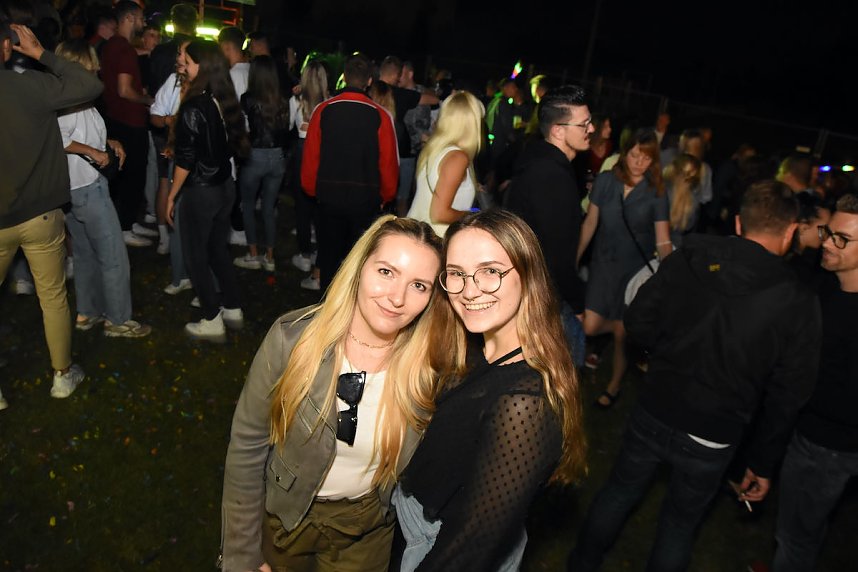 90 & 2000 Party in Urbach