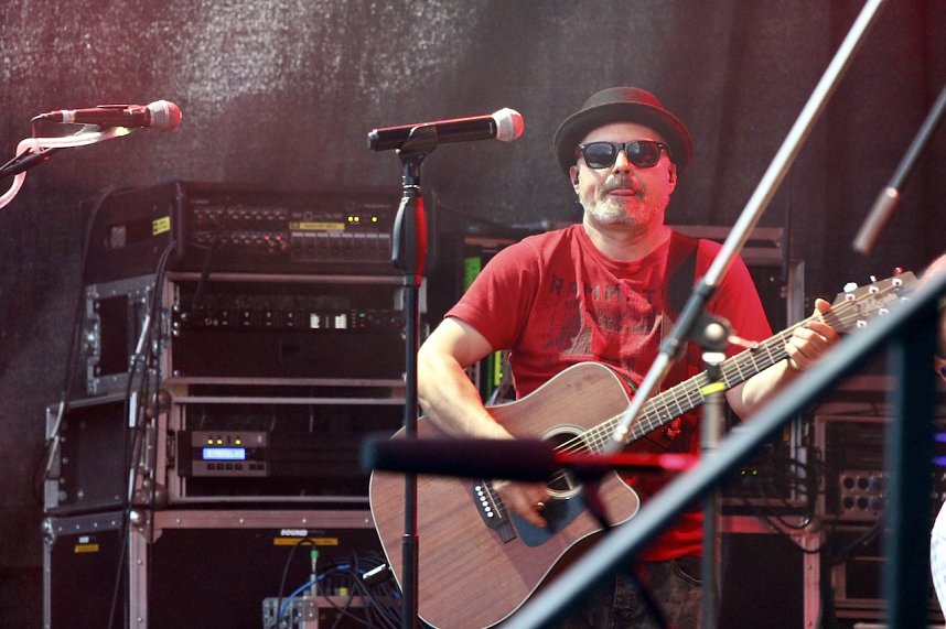 Kerstin Ott begeisterte ihr Publikum bei Wippertaler in Sundhausen