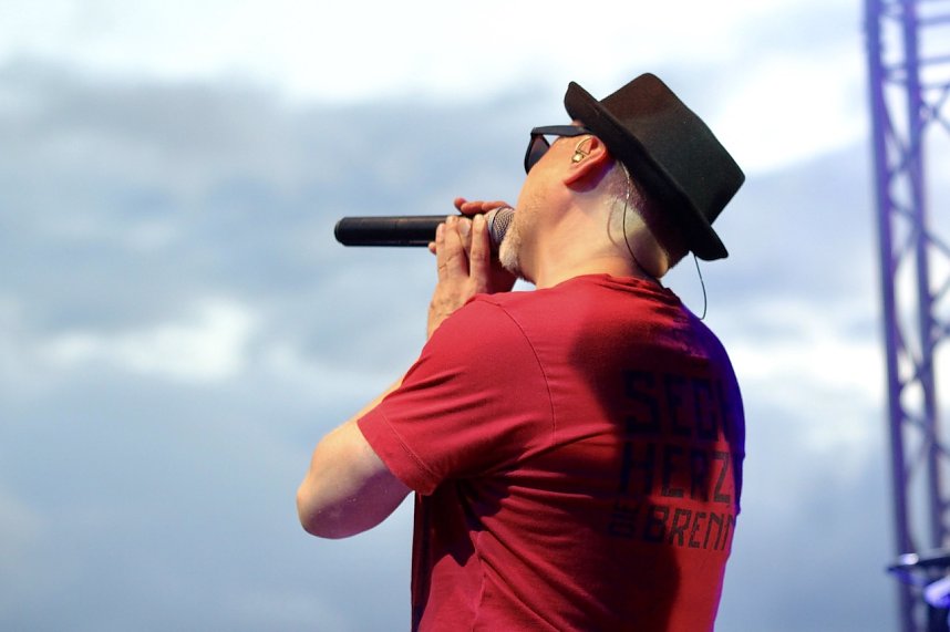 Kerstin Ott begeisterte ihr Publikum bei Wippertaler in Sundhausen