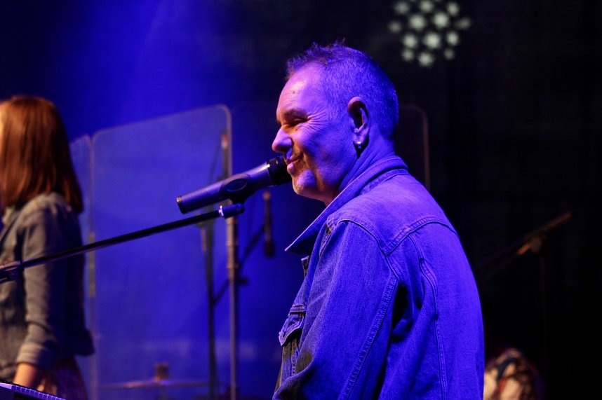 Kerstin Ott begeisterte ihr Publikum bei Wippertaler in Sundhausen