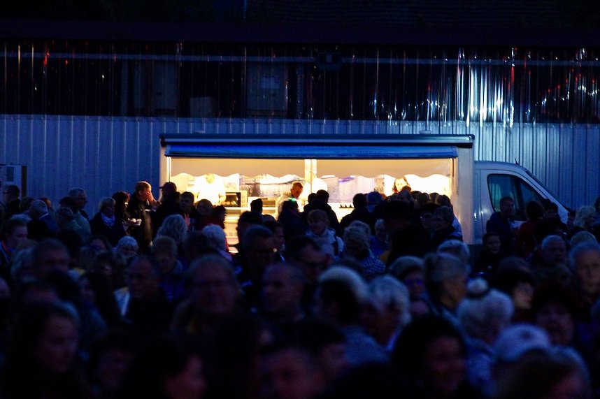 Kerstin Ott begeisterte ihr Publikum bei Wippertaler in Sundhausen
