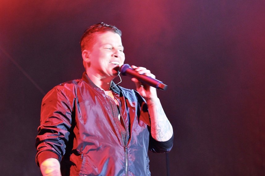 Kerstin Ott begeisterte ihr Publikum bei Wippertaler in Sundhausen