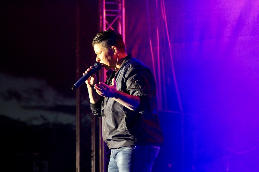 Kerstin Ott begeisterte ihr Publikum bei Wippertaler in Sundhausen