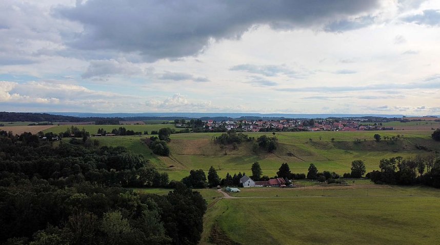 Ungew&ouml;hnliche An- und Aussichten bei Herrmannsacker