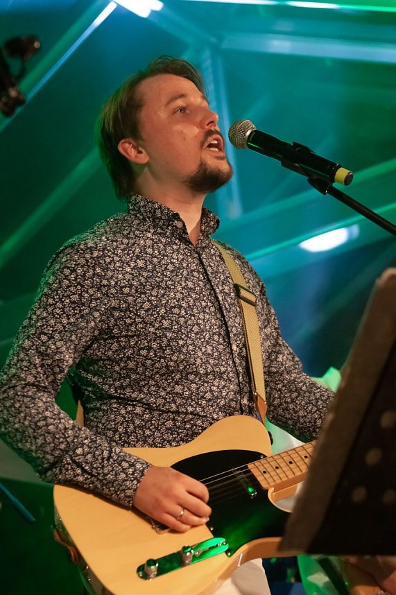 FRANZ KARAFKA und G&auml;ste auf dem Parkdeck der Marktpassage