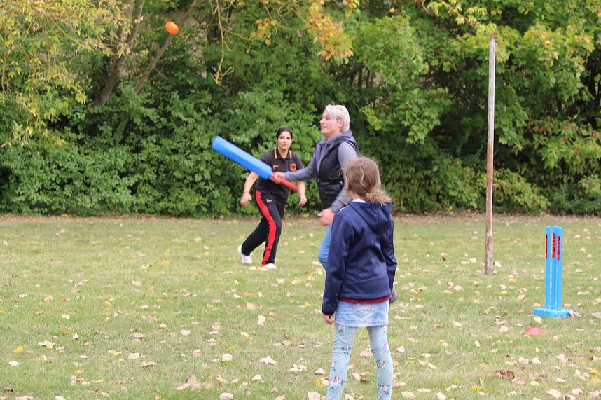 Cricket f&uuml;r jedermann auf dem Nordh&auml;user Campus