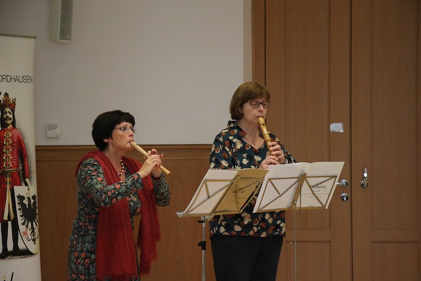 Ehrenb&uuml;rgerin Erika Schirmer &uuml;bergab heute ihr gesammeltes Werk an die Stadt Nordhausen