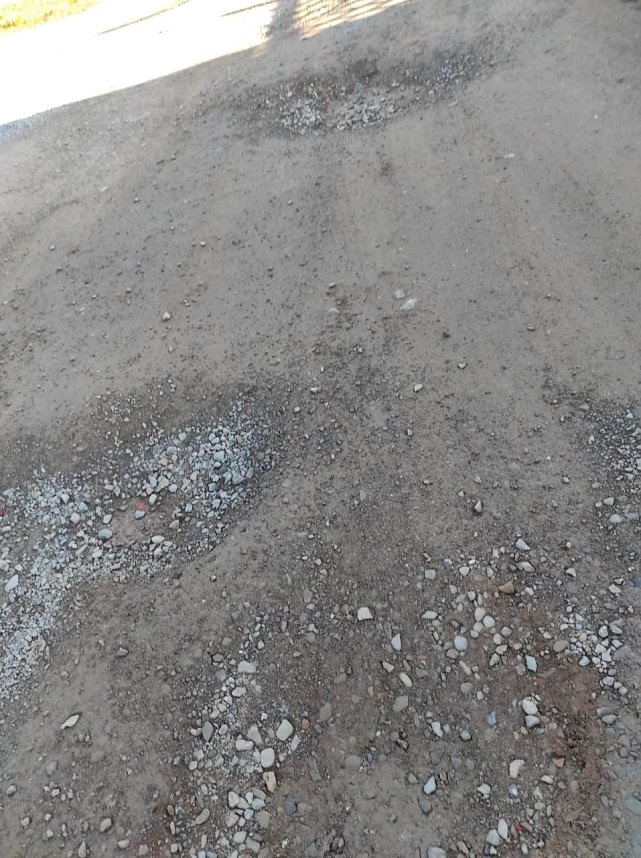 Miserabler Stra&szlig;enzustand in Auleben