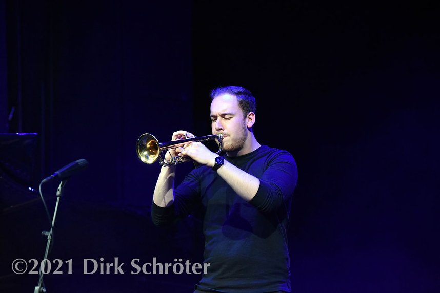 JazzRabazz mit Frederike G&auml;&szlig;lein, "Bluff" und dem "Tingvall Trio"