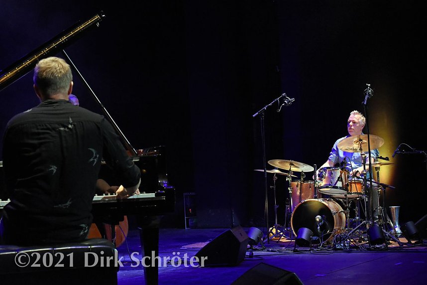 JazzRabazz mit Frederike G&auml;&szlig;lein, "Bluff" und dem "Tingvall Trio"