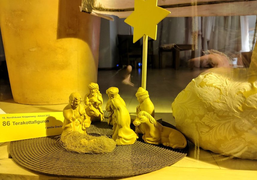 Krippenausstellung in Schaufenstern der Stadt Nordhausen