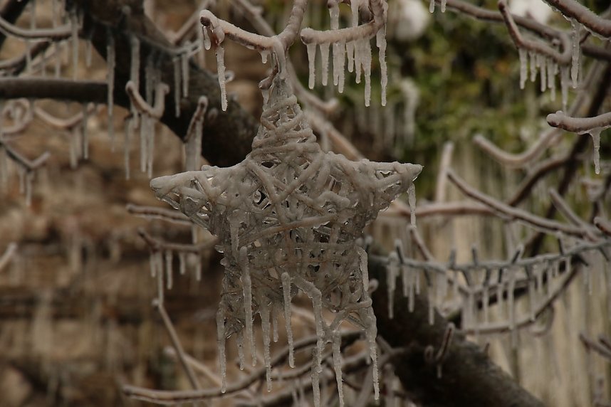Die L&ouml;scharbeiten am Mecklenburgs Hof dauerten auch heute noch an