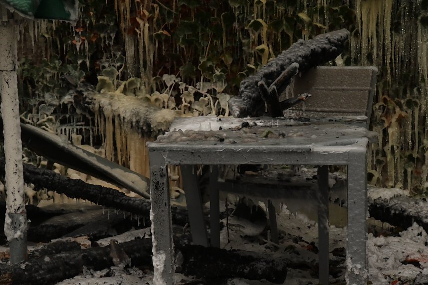 Die L&ouml;scharbeiten am Mecklenburgs Hof dauerten auch heute noch an