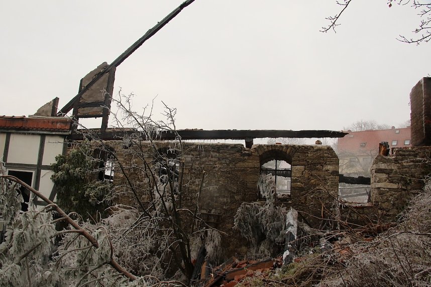 Die L&ouml;scharbeiten am Mecklenburgs Hof dauerten auch heute noch an