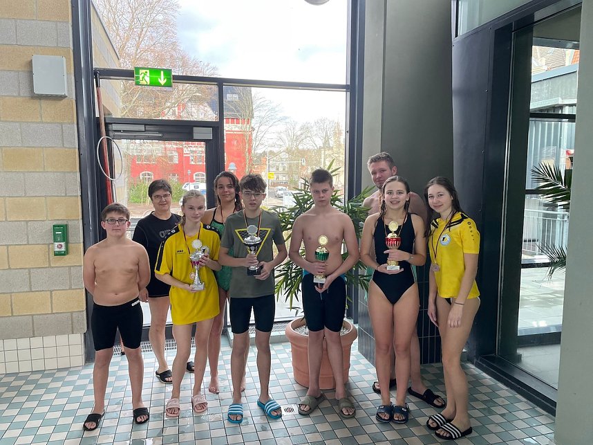 Benefizschwimmen im Badehaus