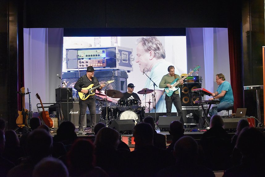 Er&ouml;ffnung des 22 Plus Jazzfr&uuml;hlings mit Frank Gambale