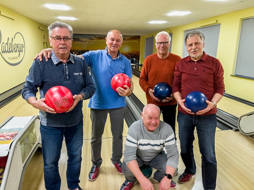 Bowlingabend der Seniorensportler in Salza