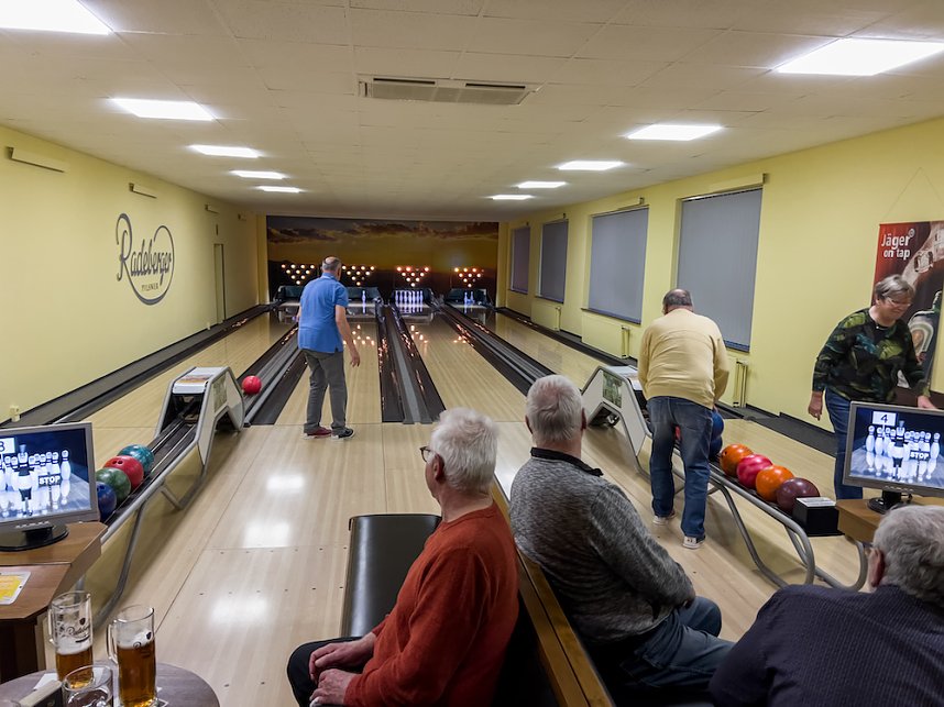 Bowlingabend der Seniorensportler in Salza