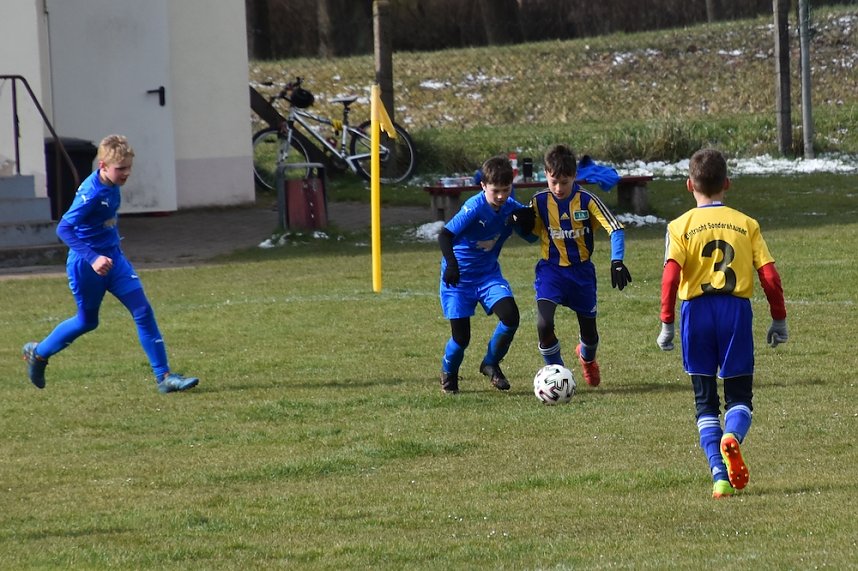 Wackers U 10 schl&auml;gt Eintrachts U11 mit 3:1